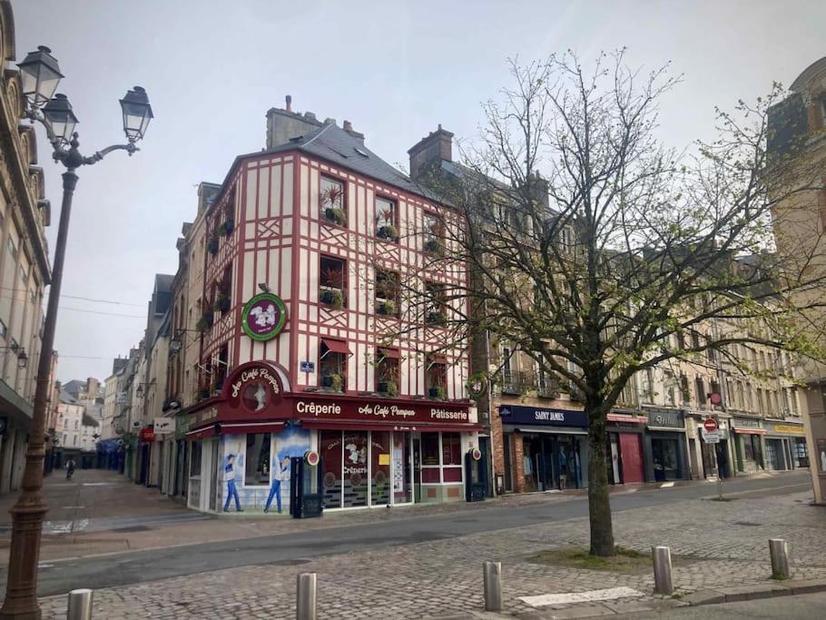 Bois Flotte Netflix Parking Apartment *